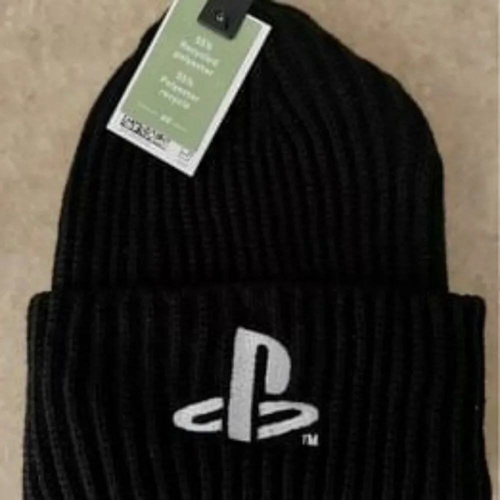 Boys 14 Playstation winter hat NEW